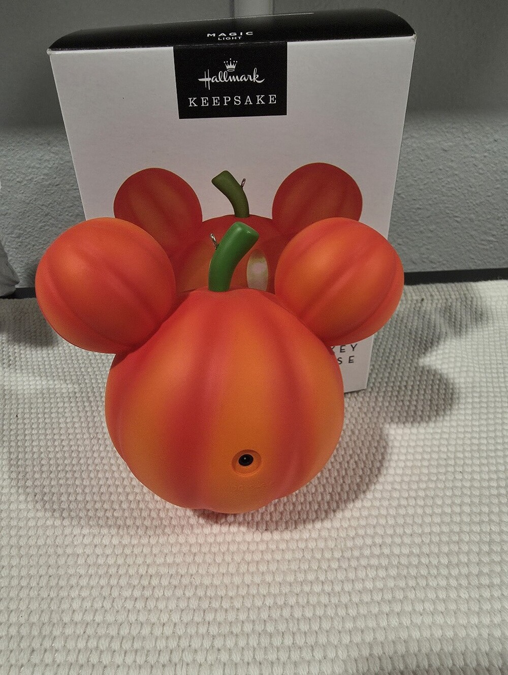 Halloween Mickey Jack-O'-Lantern 2024 Ornament - Picture 2 of 4